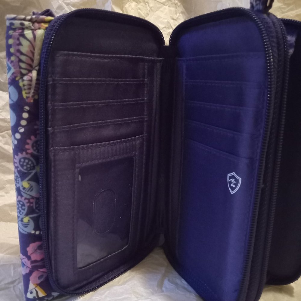 Wallet - Picture 3 of 5